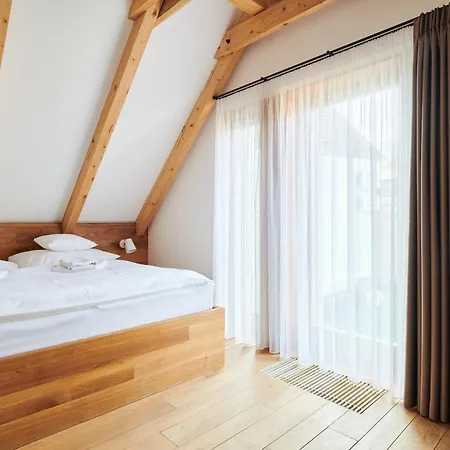 Apartment Poharek *
